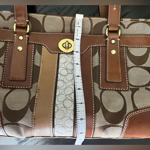 COACH Tote - Picture 8 of 9